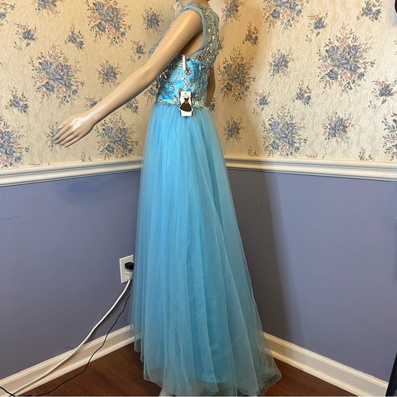 Tideclothes Light Blue Formal Maxi Bridesmaid Ball Gown Prom Dress, Size 2 - Picture 3 of 10